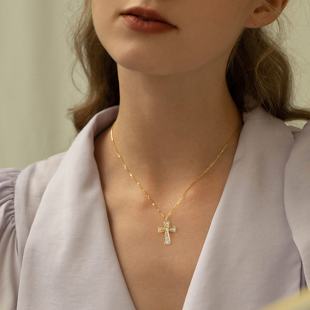 Kemstone 925 Sterling Silver Cross Pendant Necklace for Women Cubic Zirconia SN332