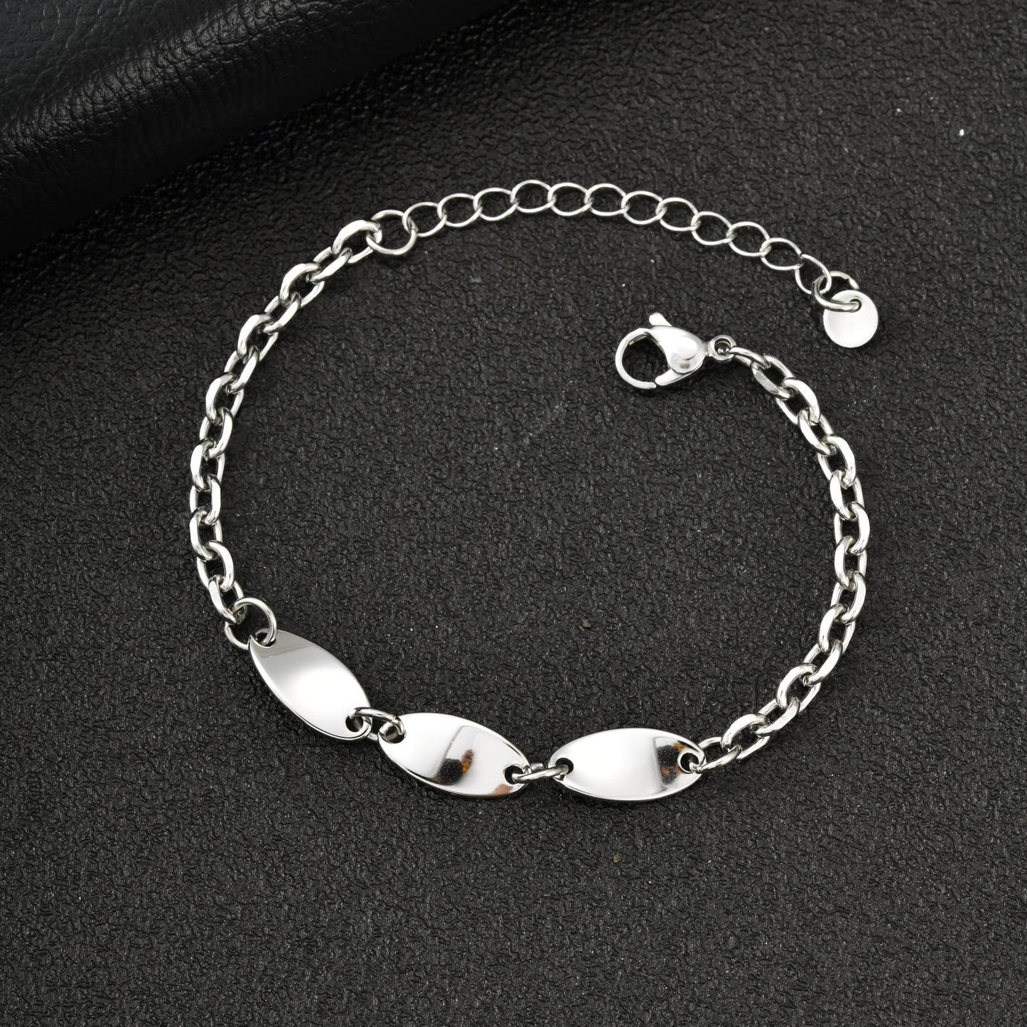 Kemstone Stainless Steel Oval Link Bracelet for Men Silver BR-3041