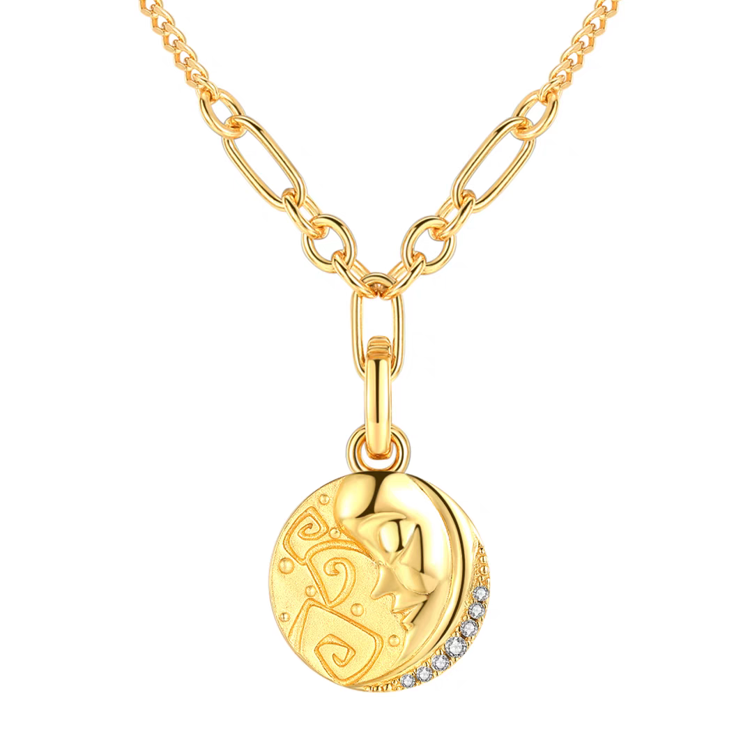 Collar "BOSOM FRD" de diseño original artesanal de Kemstone. Colgante de moneda vintage, plata de ley chapada en oro de 45 cm, con dije de luna y estrella y mensaje oculto con gema. 7 gemas, incluyendo berilo, ópalo y granate rubí.