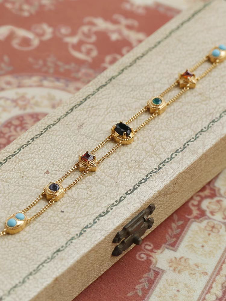 Pulsera de doble capa con múltiples gemas, estilo occidental, hecha a mano por Kemstone, diseño original, plata de ley 925, chapada en oro, ajustable.