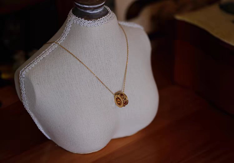Kemstone Sunset Ferris Wheel Necklace – Spessartite Garnet & Smoky Quartz Pendant in Gold-Plated 925 Sterling Silver, Romantic Sunset-Inspired Jewelry