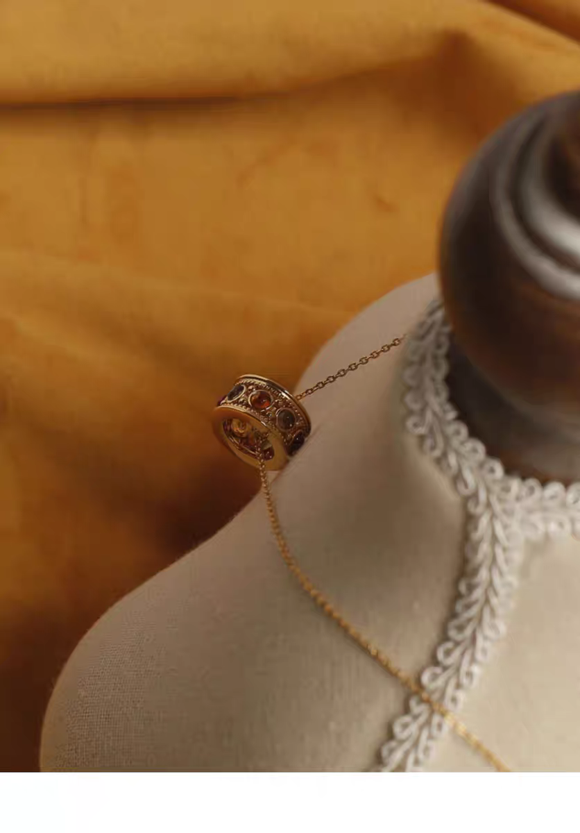 Kemstone Sunset Ferris Wheel Necklace – Spessartite Garnet & Smoky Quartz Pendant in Gold-Plated 925 Sterling Silver, Romantic Sunset-Inspired Jewelry