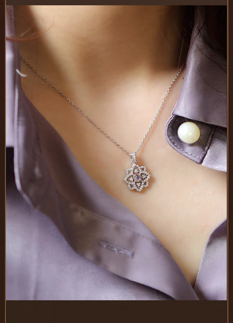 Collar vintage de trébol de cuatro hojas Lacecloven EMN-247198