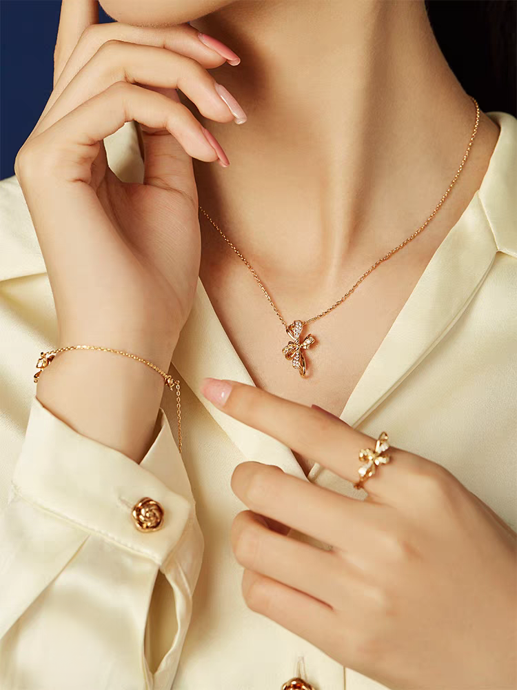 Elegant Bowknot Necklace Sterling Silver Gold-Plated Adjustable Pendant — Kemstone
