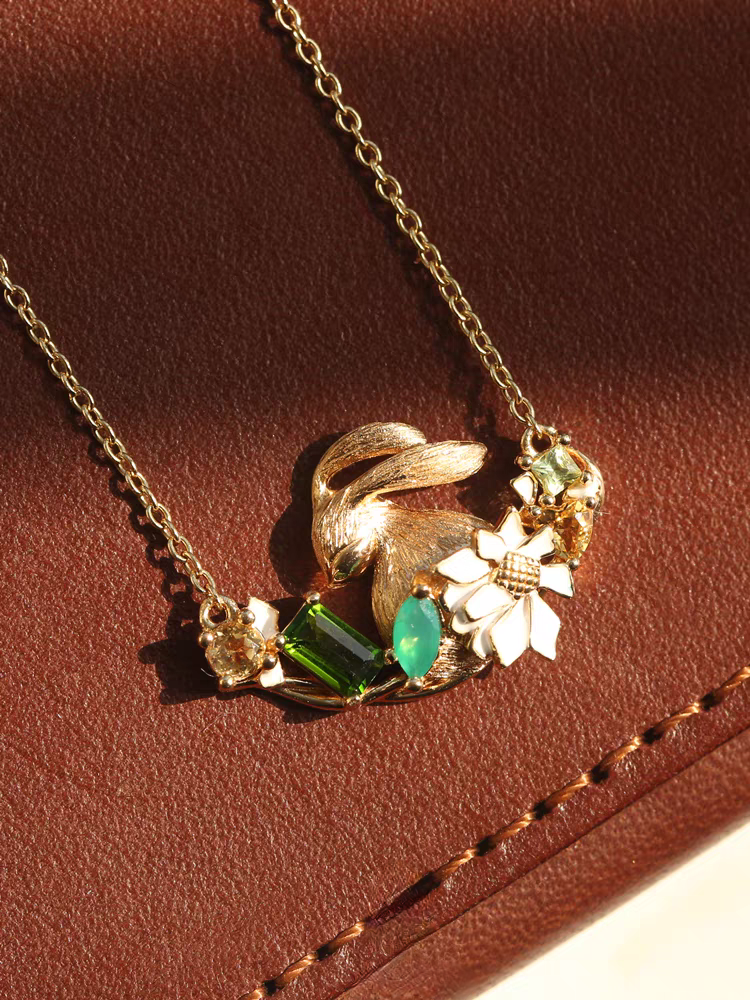 BEFINE Rabbit Necklace – Gold-Plated 925 Sterling Silver | Green Gemstone & Enamel Daisy Pendant | Healing Jewelry by Kemstone