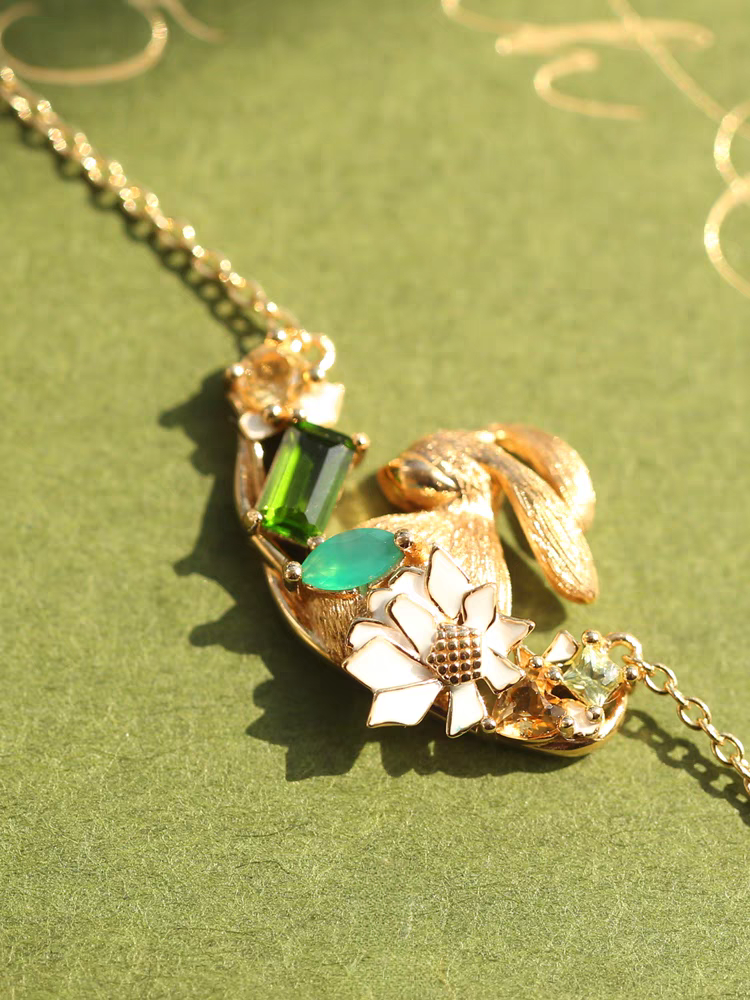 BEFINE Rabbit Necklace – Gold-Plated 925 Sterling Silver | Green Gemstone & Enamel Daisy Pendant | Healing Jewelry by Kemstone