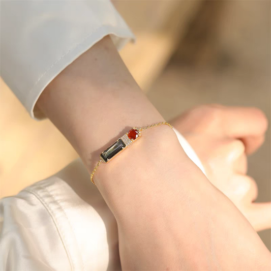 Kemstone Handcrafted Original Design Twilight at Sunset Bracelet - Sterling Silver Garnet & Black Shell Rectangular Pendant Bracelet