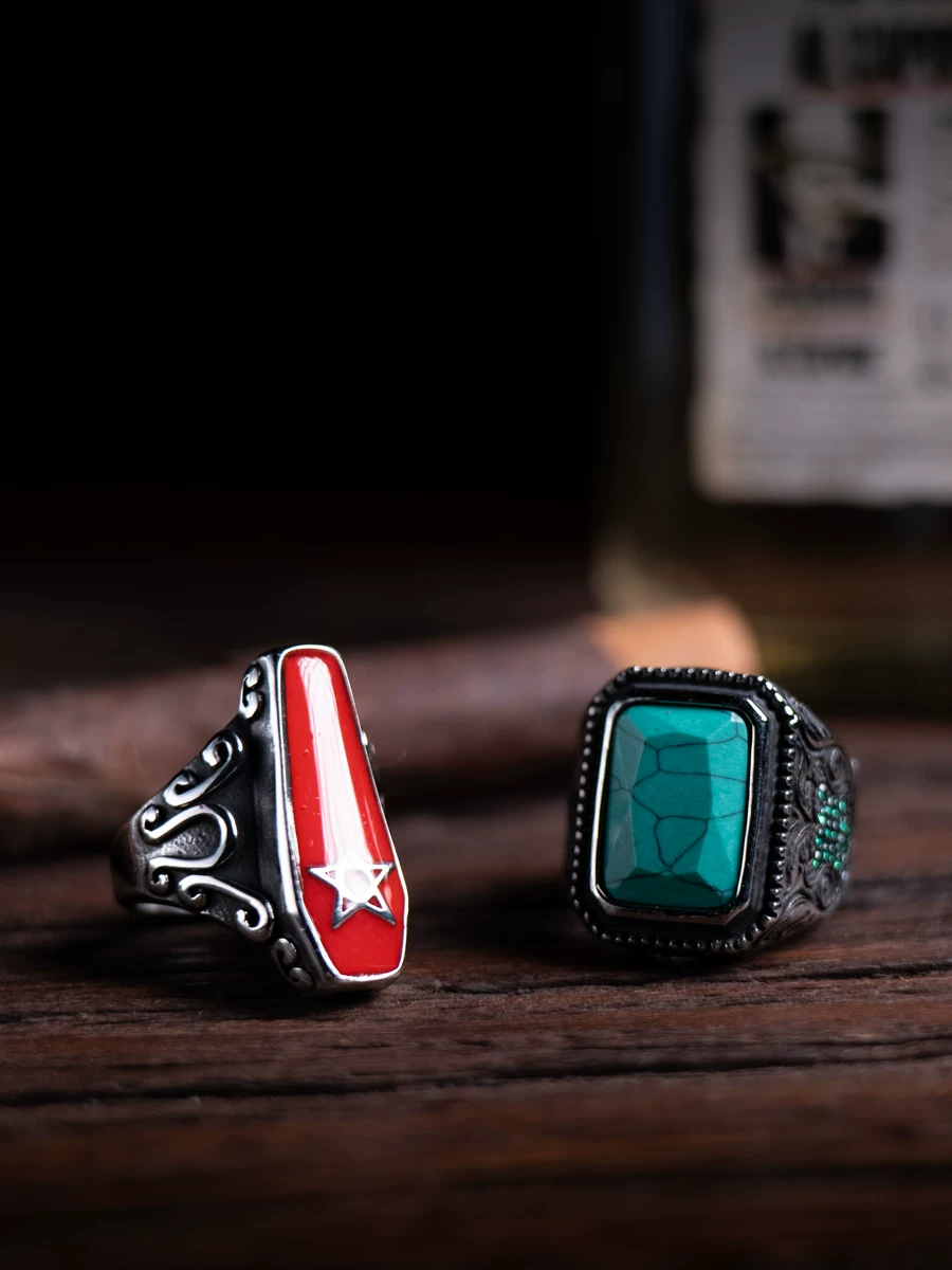 Kemstone Emerald Valor Titanium Steel Men’s Ring – Medieval Green Stone with Zirconia Accents