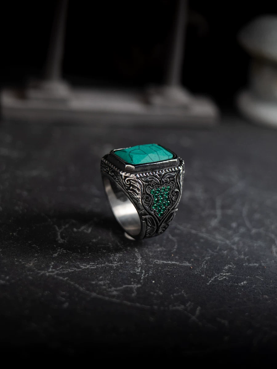 Kemstone Emerald Valor Titanium Steel Men’s Ring – Medieval Green Stone with Zirconia Accents