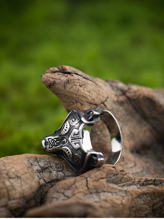 Kemstone Norse Viking Wolf Head Ring – Titanium Steel Fenrir Inspired NWR525306