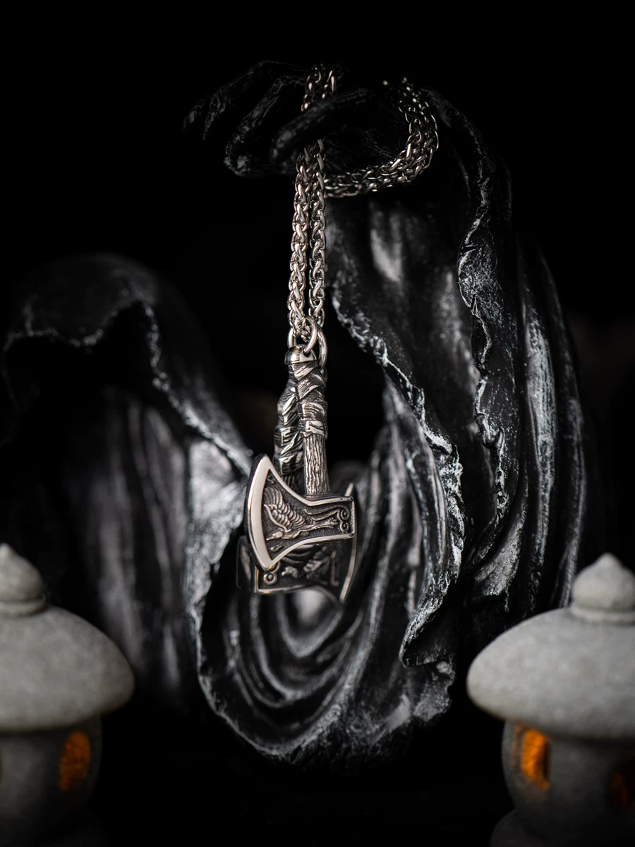 Kemstone "Leviathan Axes" Viking Double Axe Pendant Necklace – Titanium Steel NWN-603601