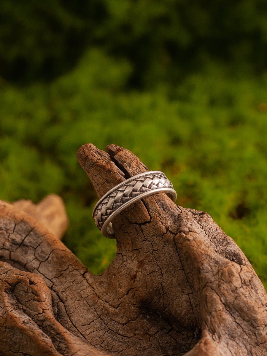 Kemstone Braided Texture Ring – Titanium Steel 7MM for Men NW-JZ167