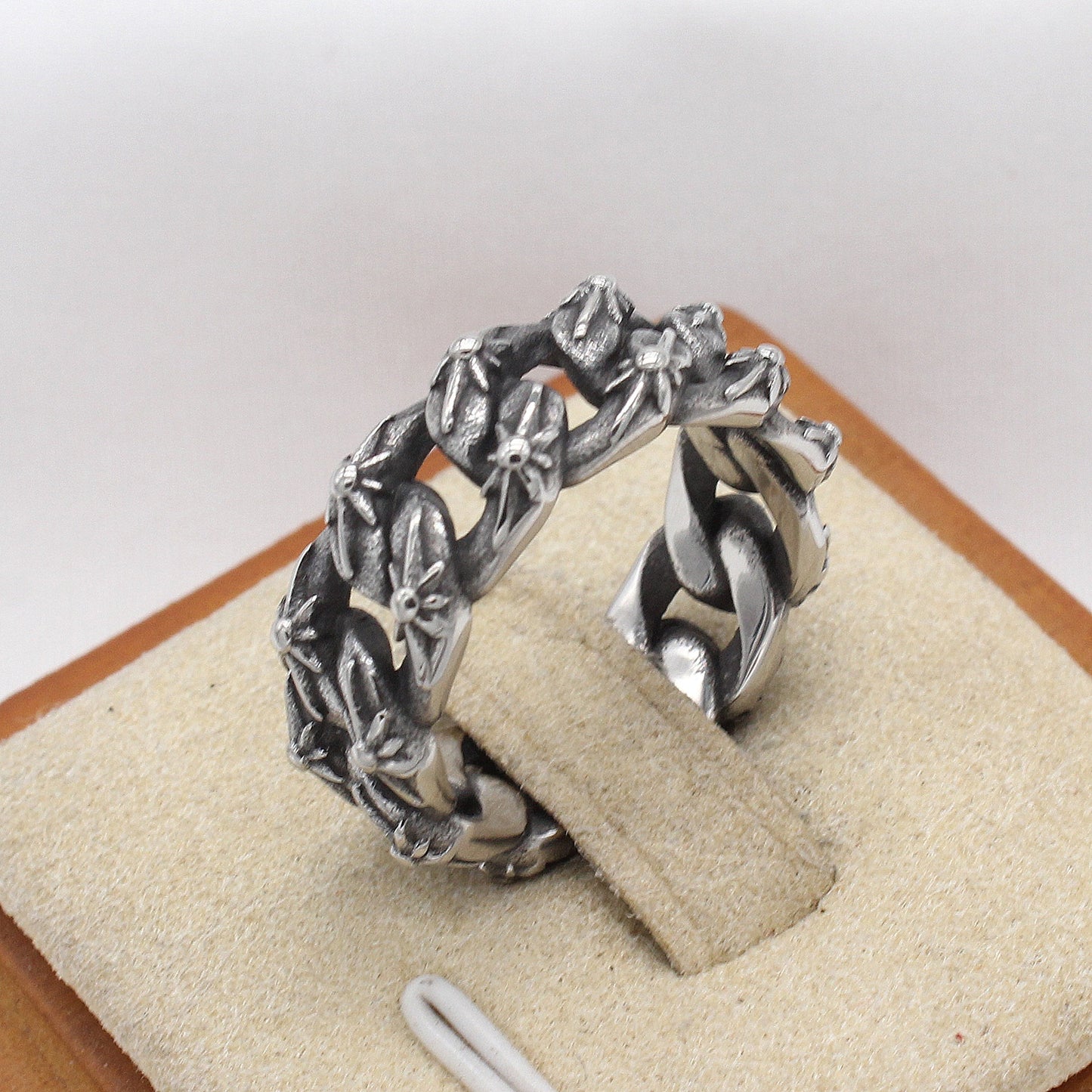 Kemstone Titanium Steel Vintage Chain Link Ring for Men R1932