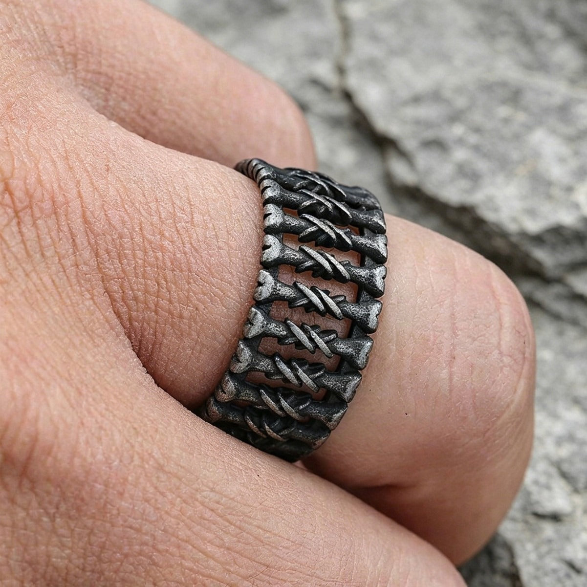 Kemstone Stainless Steel Gothic Spine Ring for Men Vintage Openwork Silver MJ0376