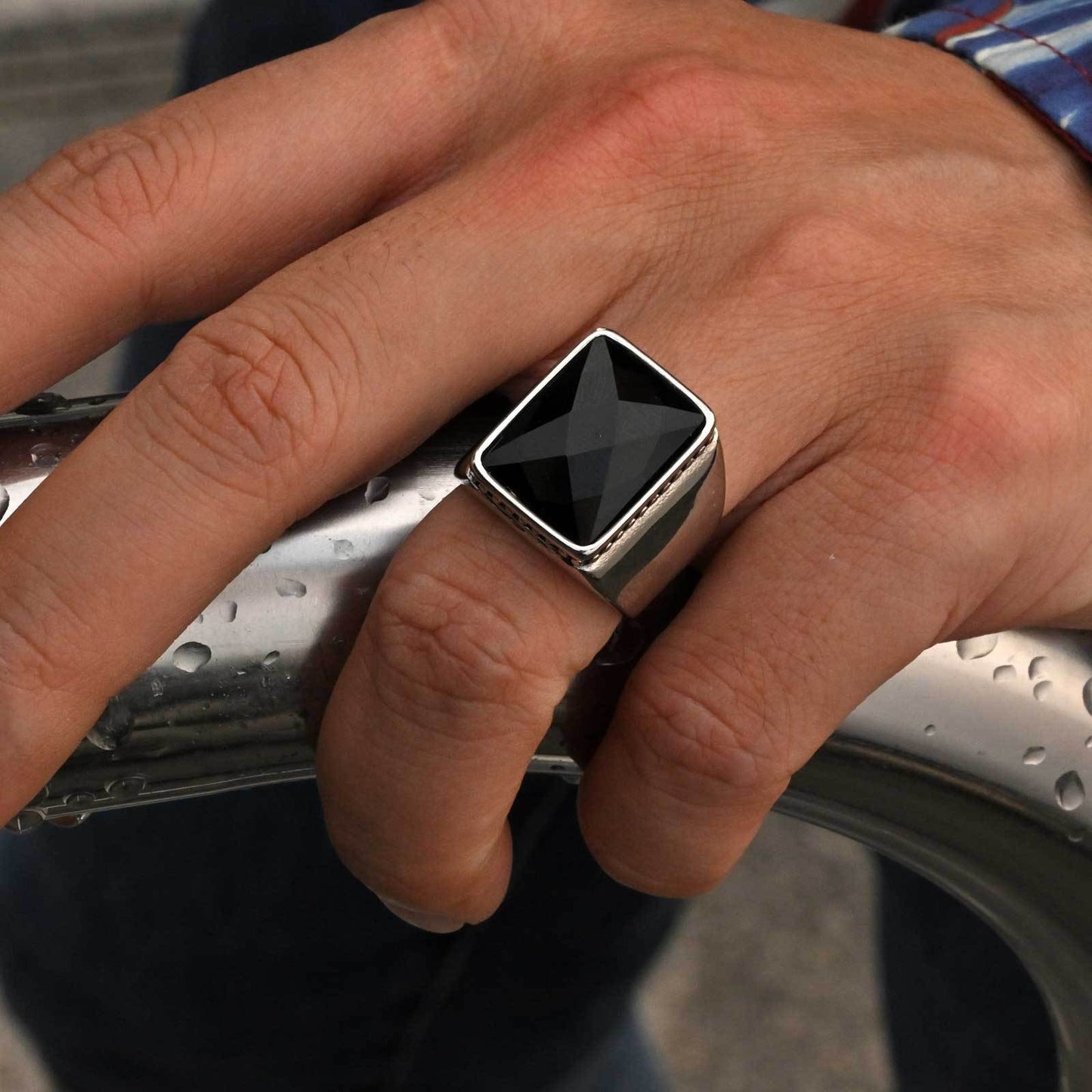 Kemstone Men’s Stainless Steel Ring – Faceted Black Glass Square Signet RC-923