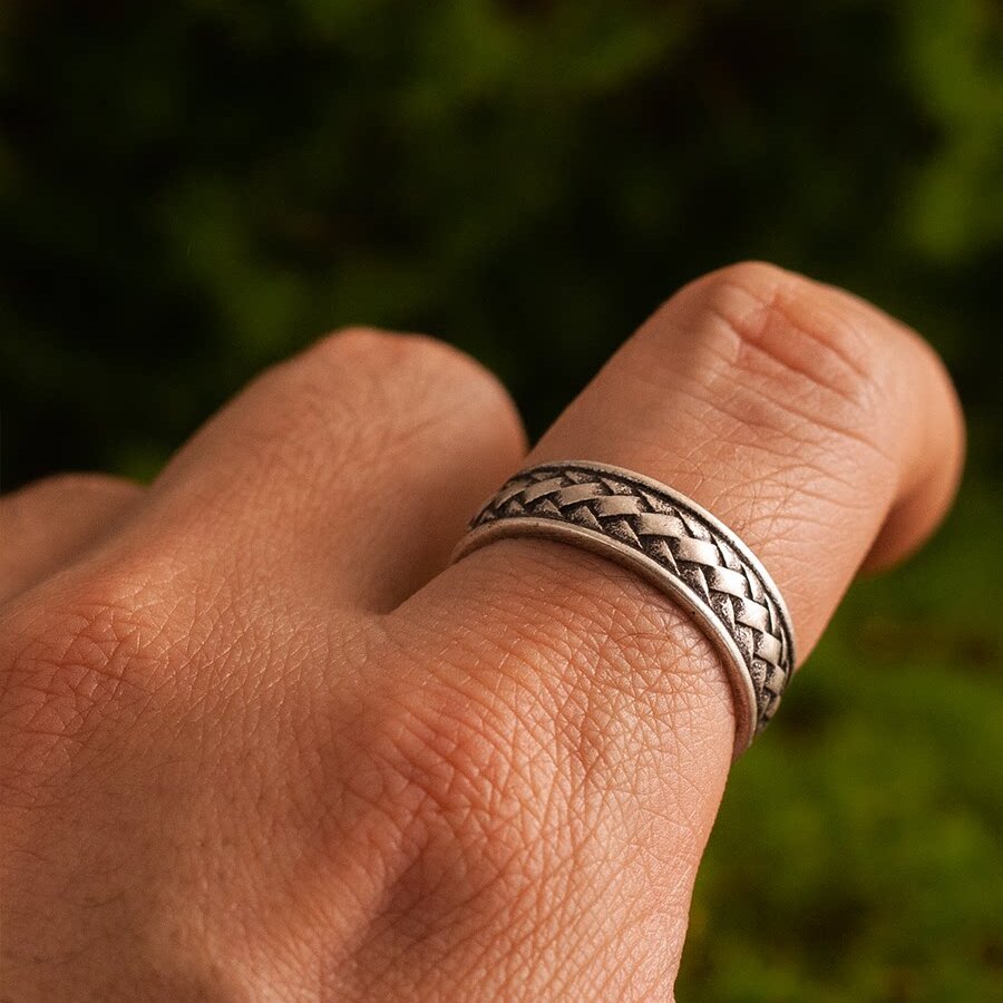 Kemstone Braided Texture Ring – Titanium Steel 7MM for Men NW-JZ167